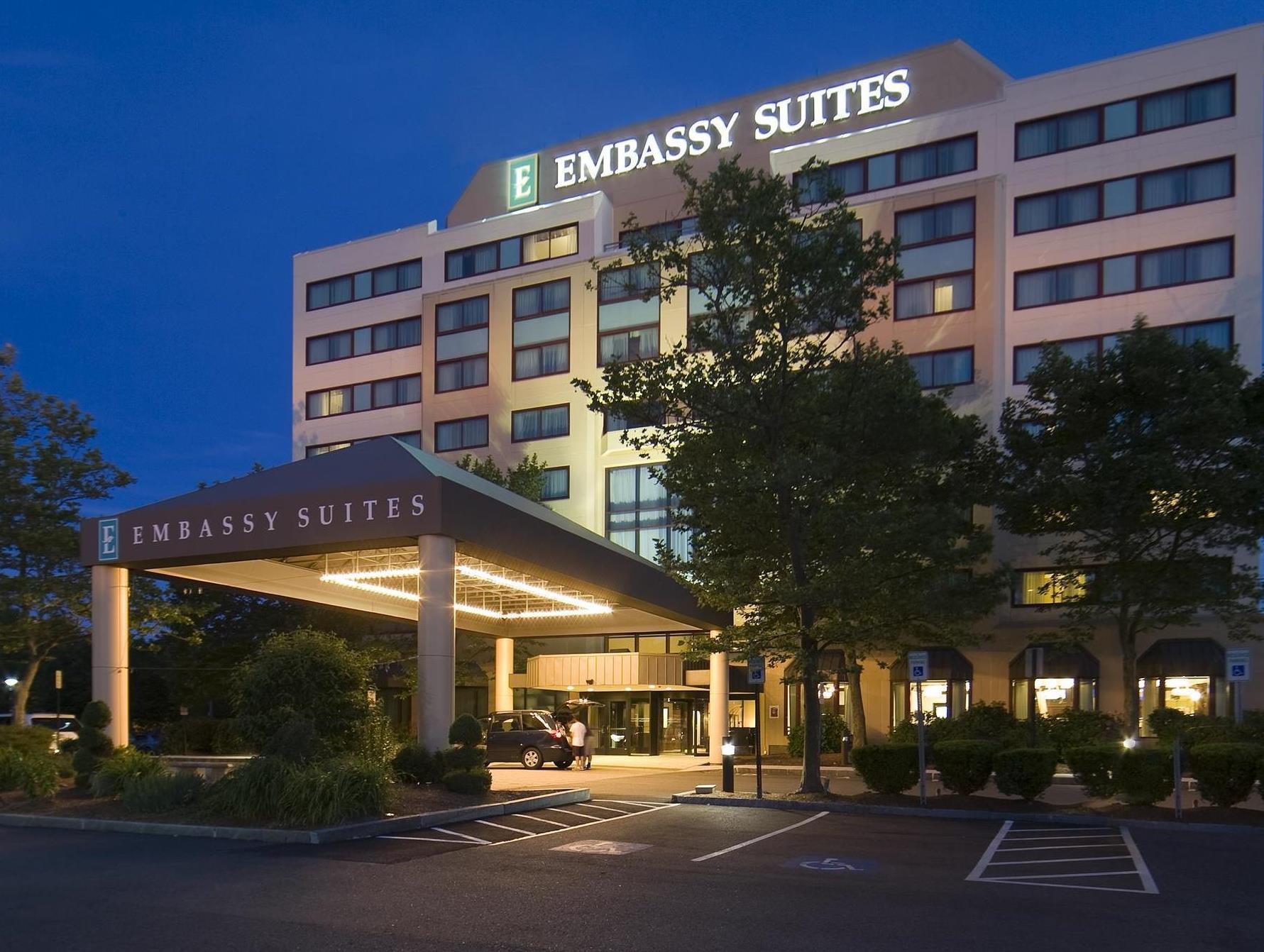 Embassy Suites By Hilton Boston Waltham Exterior photo