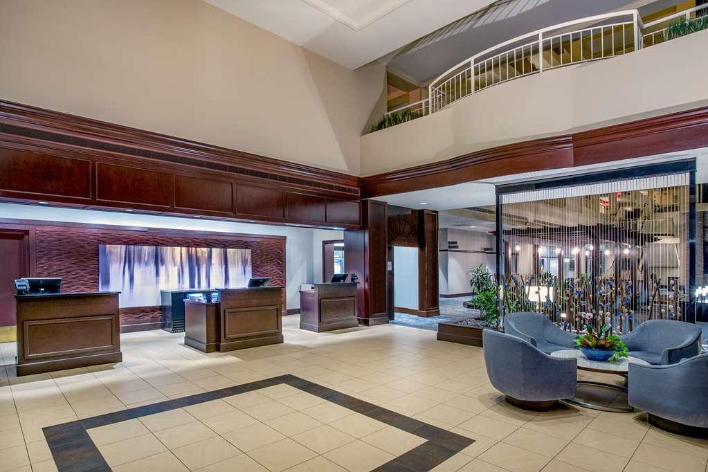 Embassy Suites By Hilton Boston Waltham Interior photo